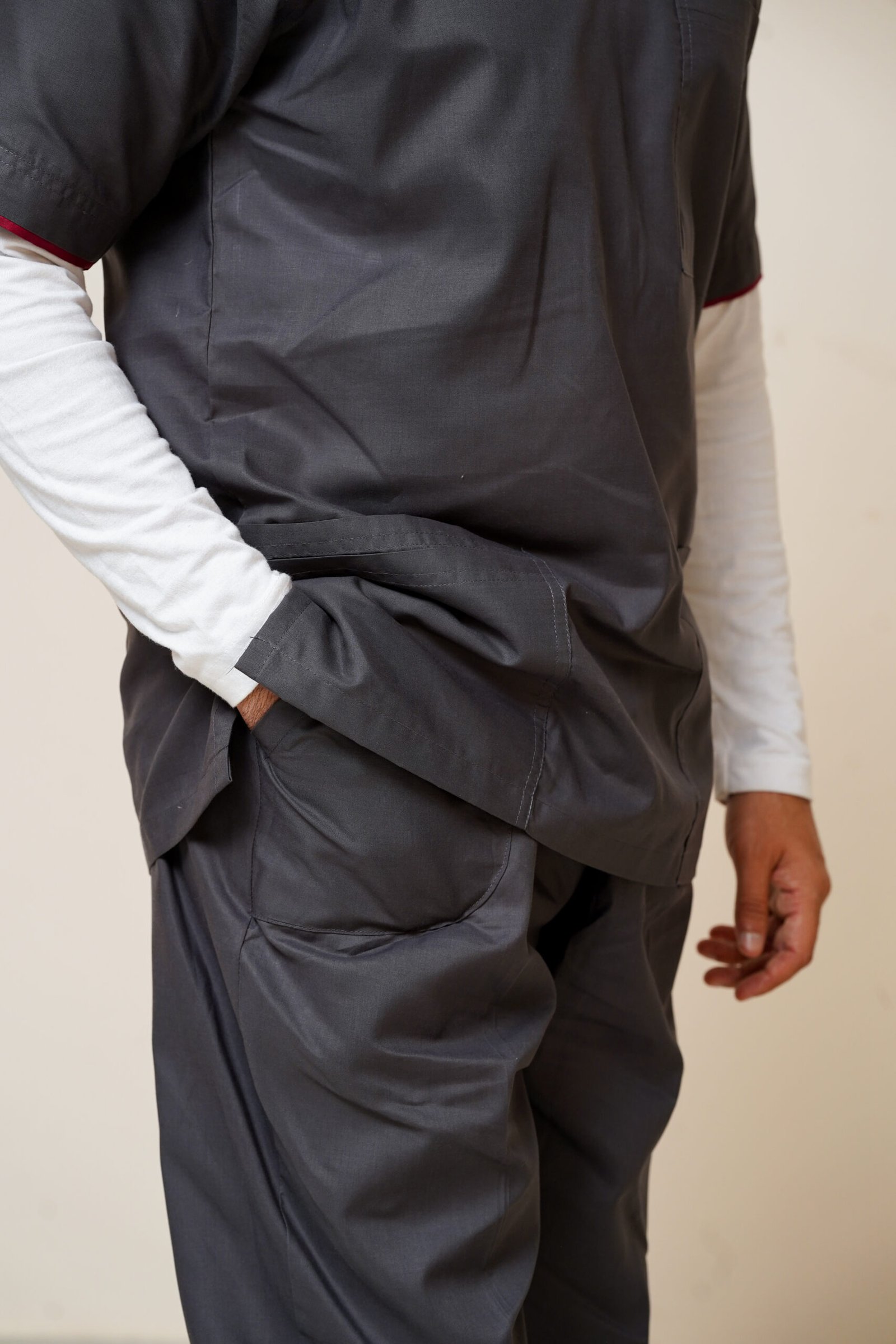 5 Pockets Grey Scrubs